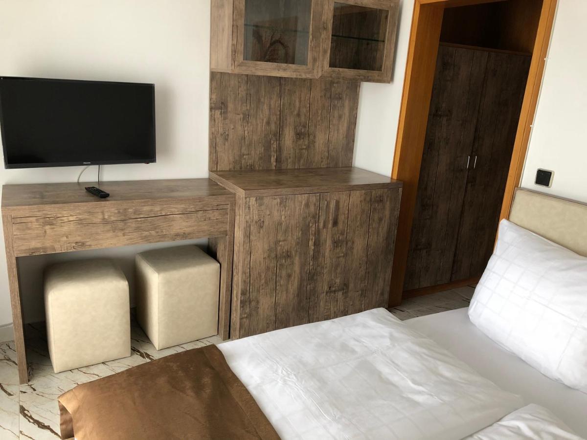 Ec Hotel エルヒンゲン エクステリア 写真